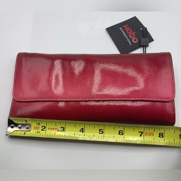 New HOBO International Leather Wallet - Picture 8 of 9